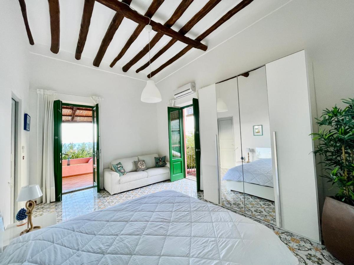 Villa Pomelia, Villa Nel Corso Di Santa Marina Salina A 50 Mt Dal Mare Екстер'єр фото