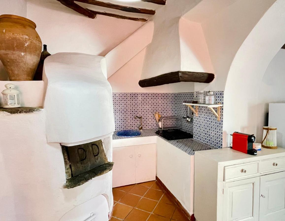 Villa Pomelia, Villa Nel Corso Di Santa Marina Salina A 50 Mt Dal Mare Екстер'єр фото