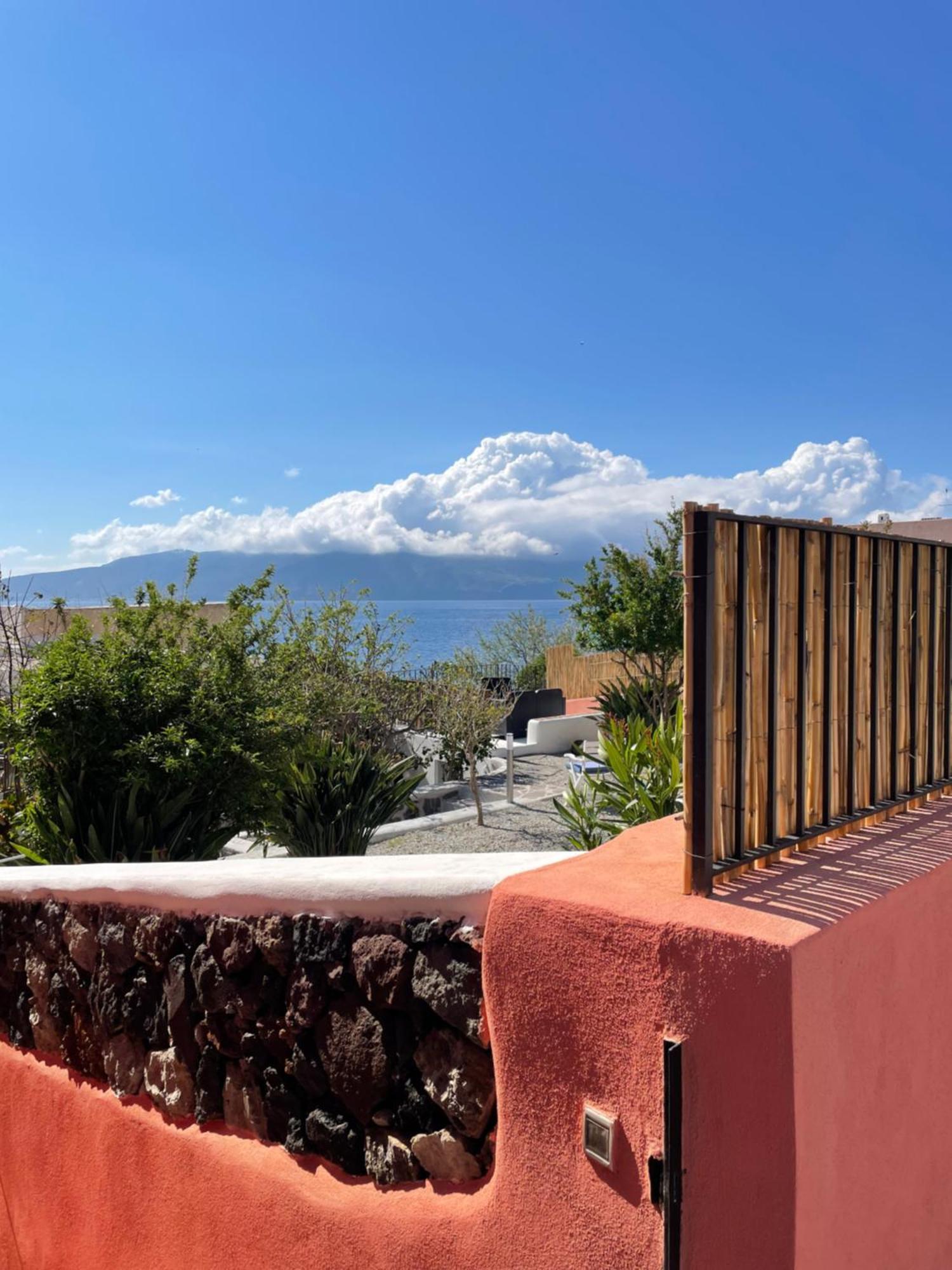 Villa Pomelia, Villa Nel Corso Di Santa Marina Salina A 50 Mt Dal Mare Екстер'єр фото